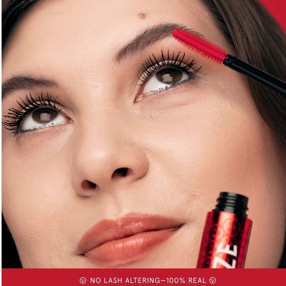 ONE/SIZE Fantasize Ultimate Lifting & Lengthening Mascara Bodacious Black NEW - Picture 7 of 7